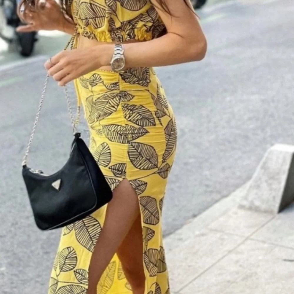 Zara Yellow Leaf Print Women's Skirt size Small